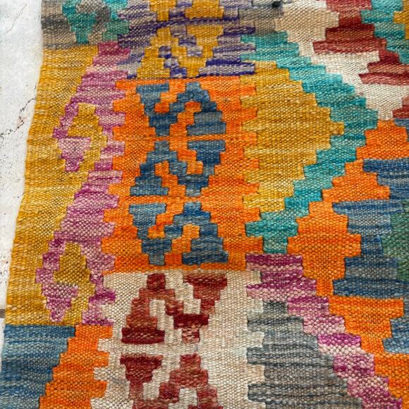 Vintage Kilim Wool Accent Rug Colorful Tribal Medallion 3.2' x 5' - Picture 9 of 9